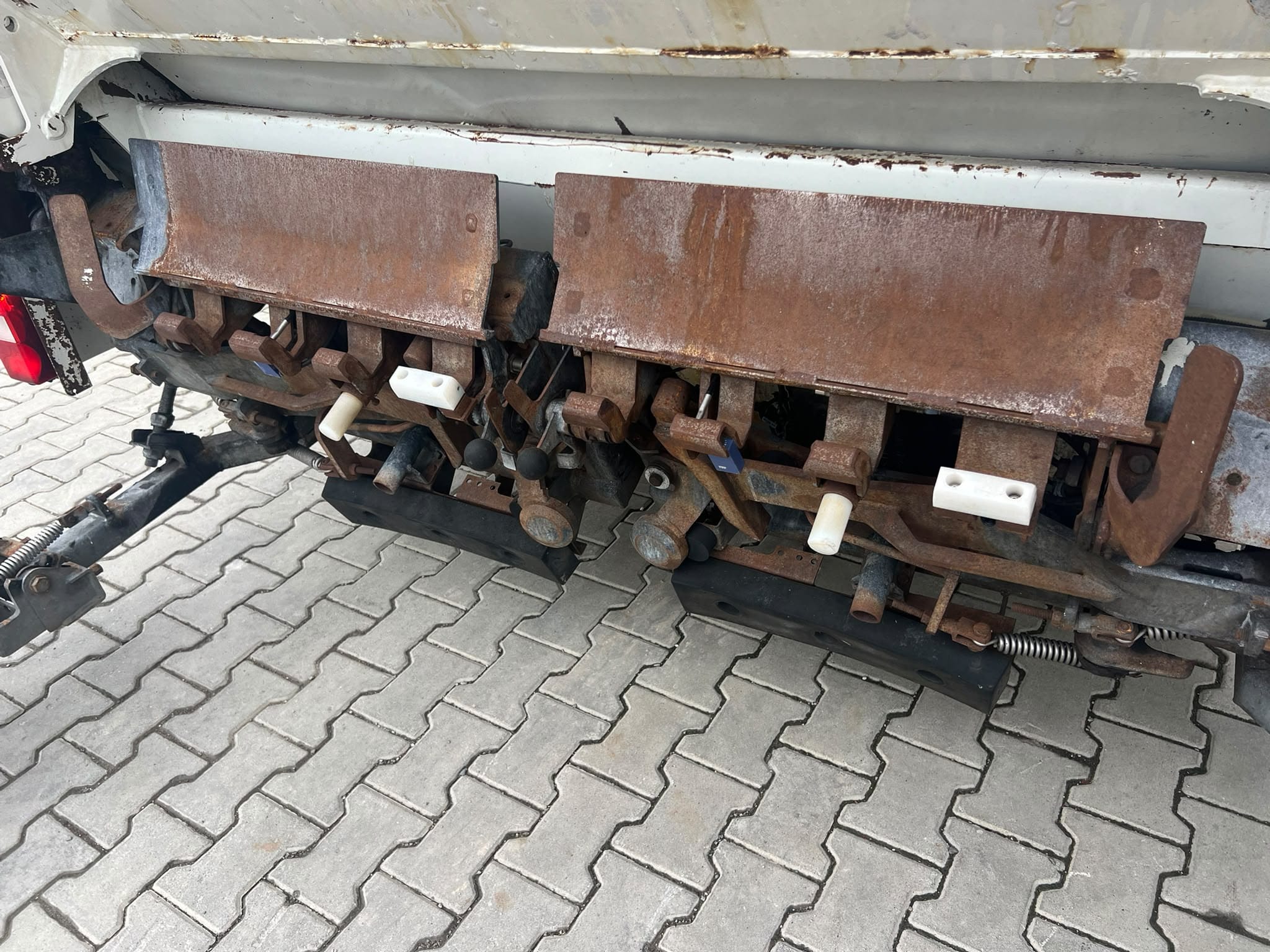 Masina de gunoi autogunoiera gunoiera tone metri (19)
