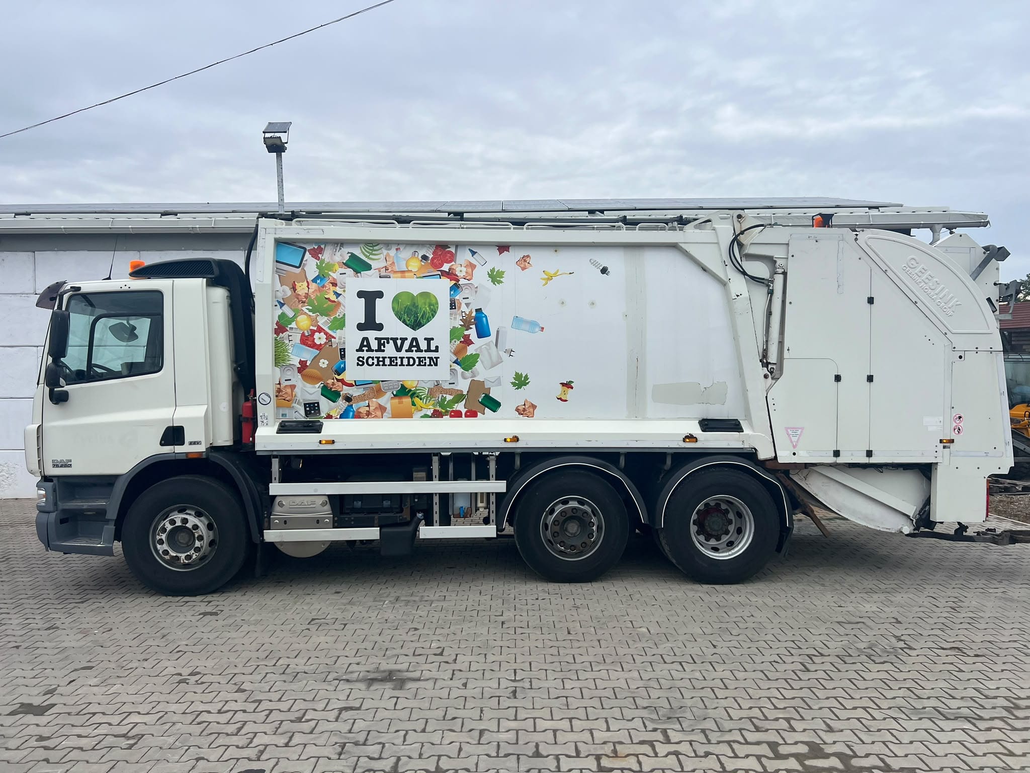 Masina de gunoi autogunoiera gunoiera tone metri (2)